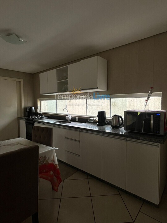 Casa para aluguel de temporada em Florianopolis (Praia dos Ingleses)
