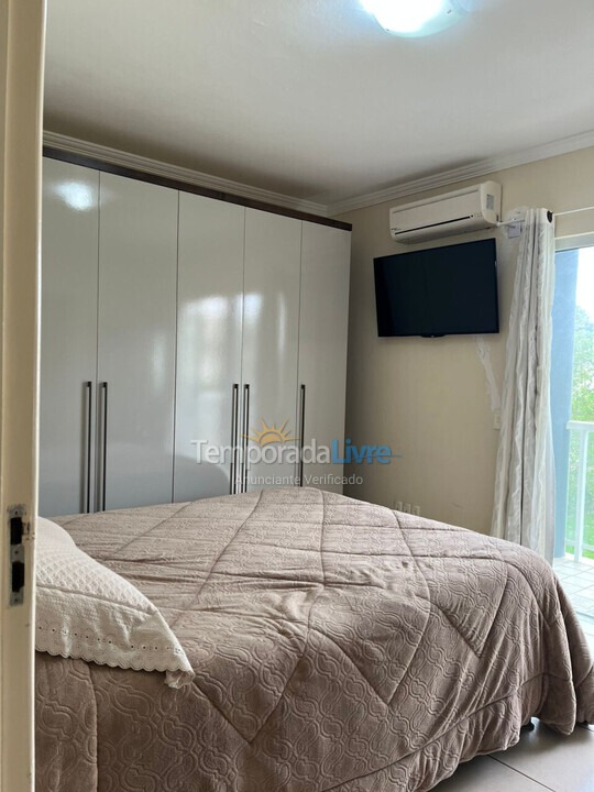 Casa para aluguel de temporada em Florianopolis (Praia dos Ingleses)