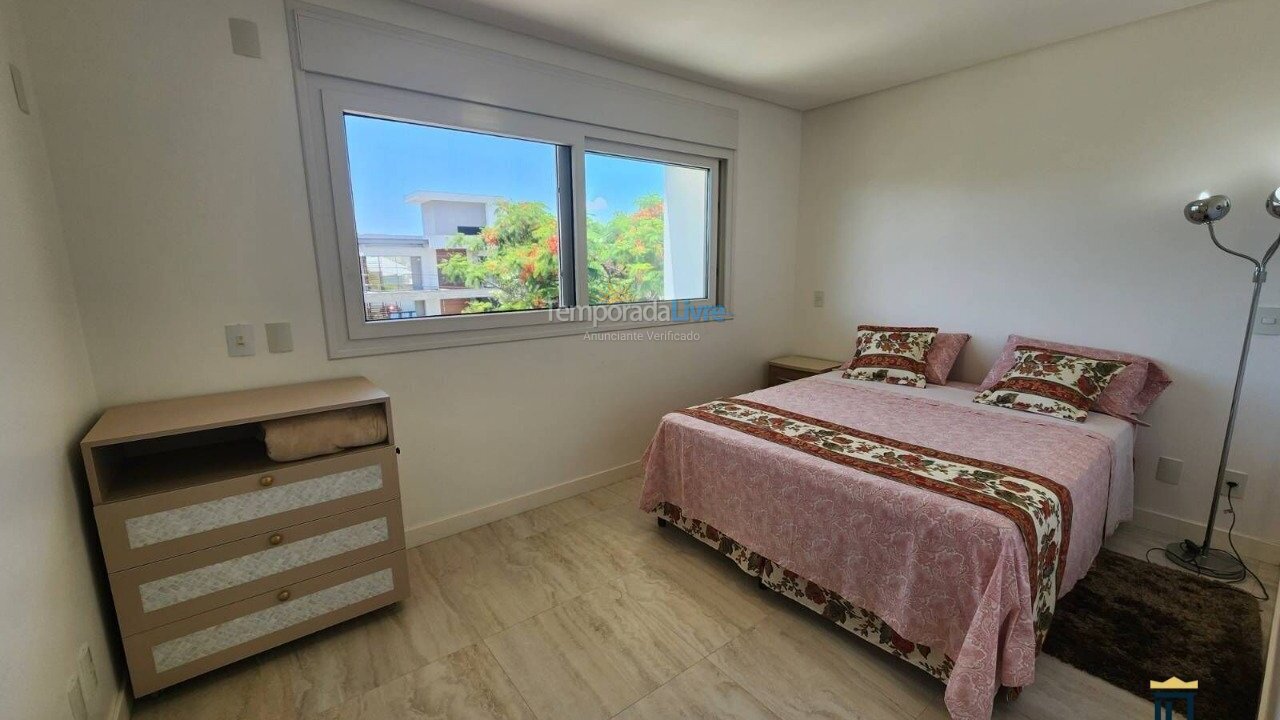House for vacation rental in Florianopolis (Jurerê Internacional)