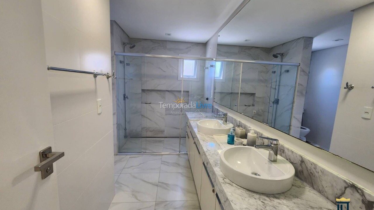 House for vacation rental in Florianopolis (Jurerê Internacional)