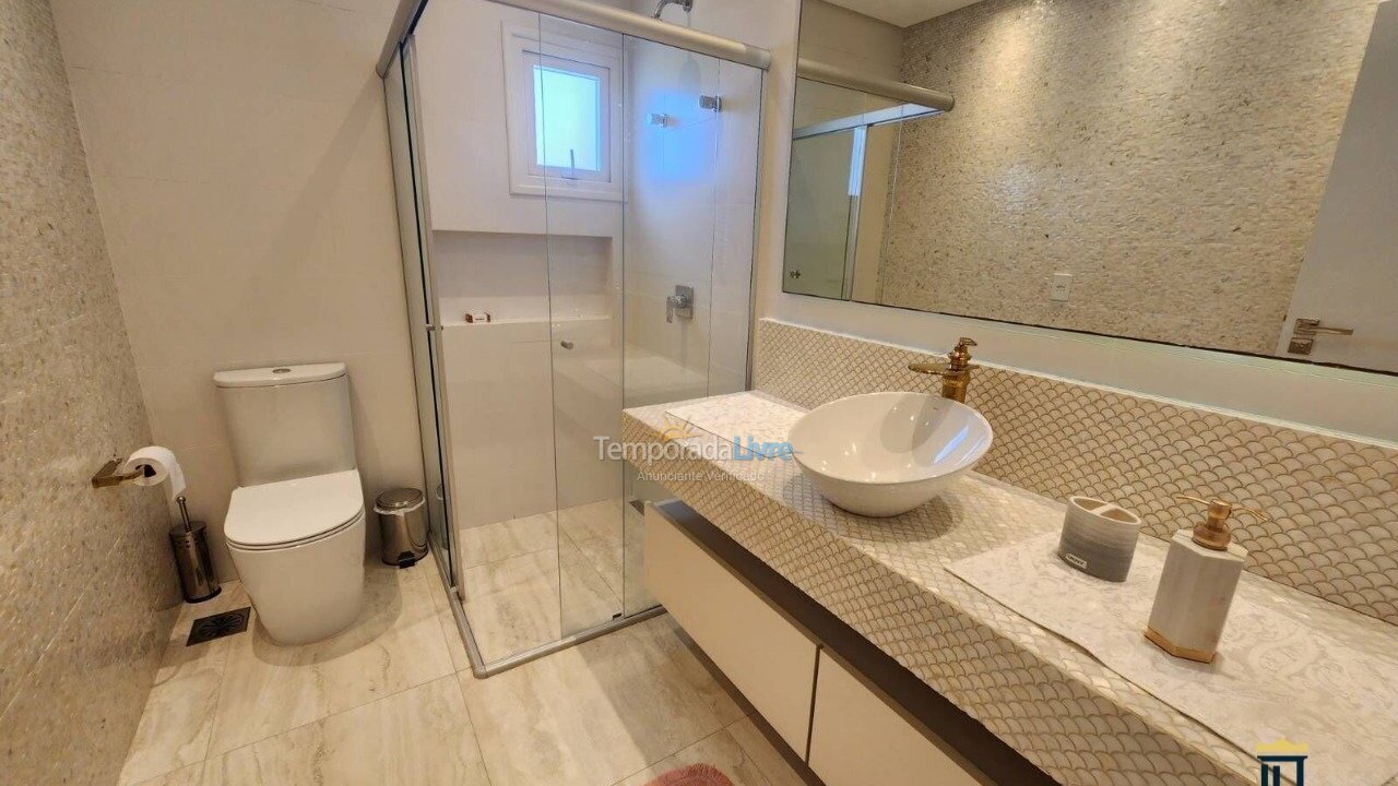 House for vacation rental in Florianopolis (Jurerê Internacional)