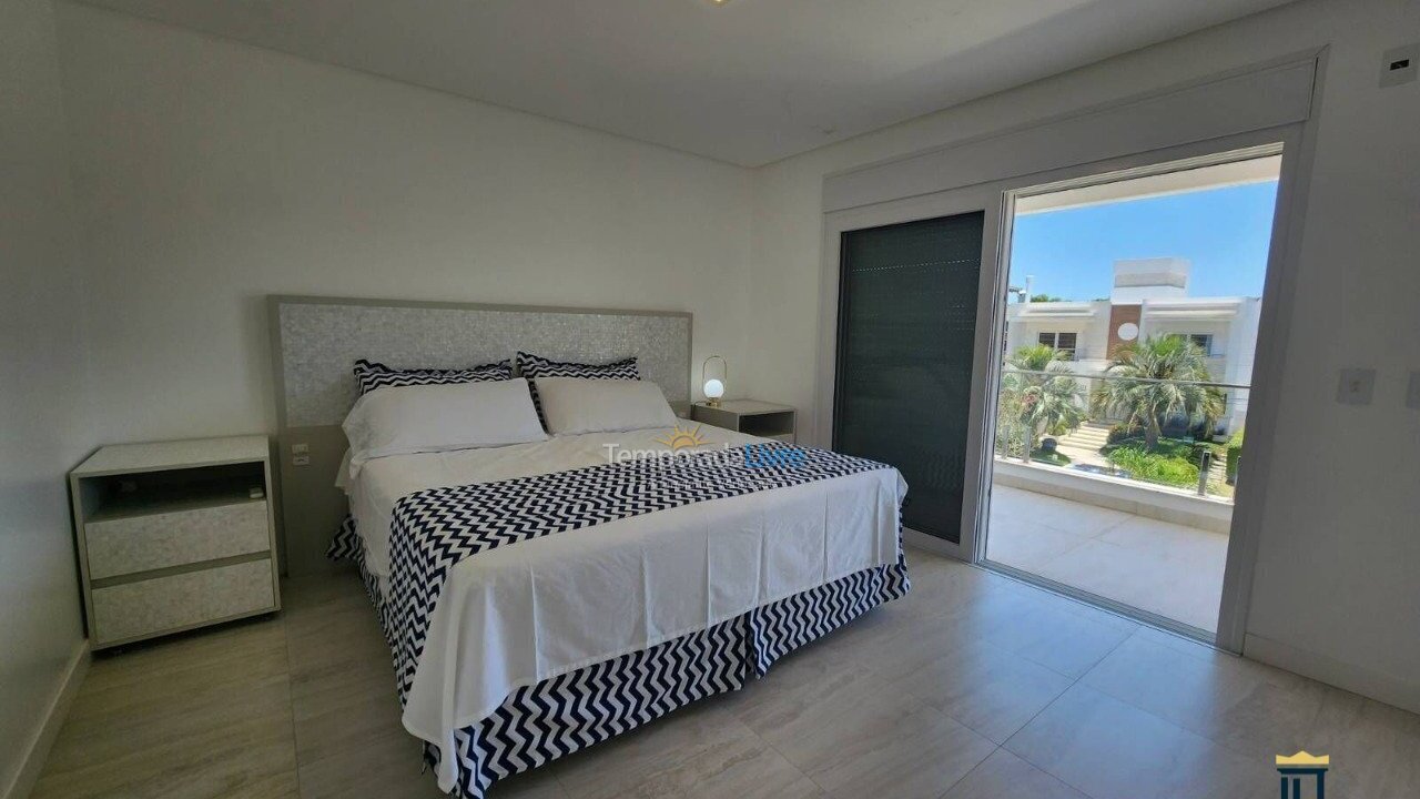 House for vacation rental in Florianopolis (Jurerê Internacional)