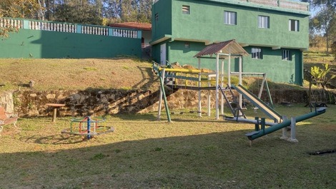 Sítio para grupos de 50 pessoas - Atibaia