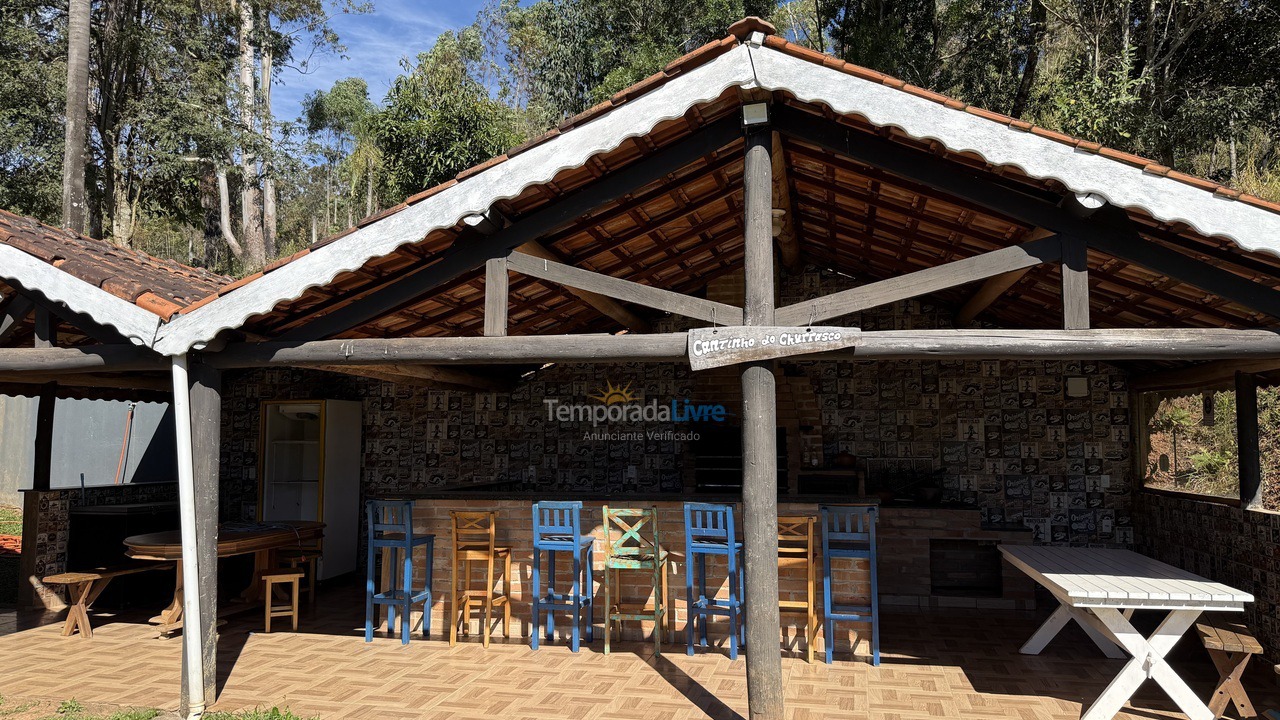 Chácara / sítio para aluguel de temporada em Atibaia (Portão)