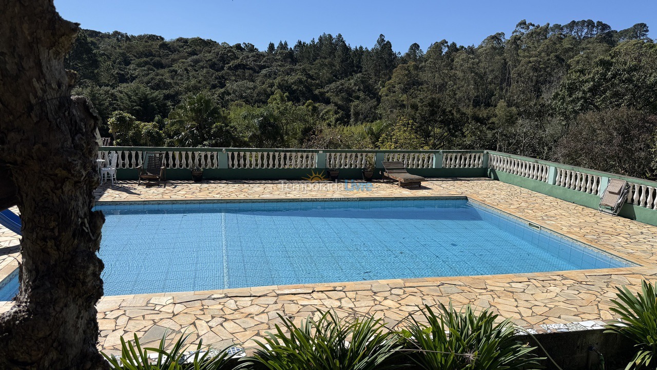 Chácara / sítio para aluguel de temporada em Atibaia (Portão)