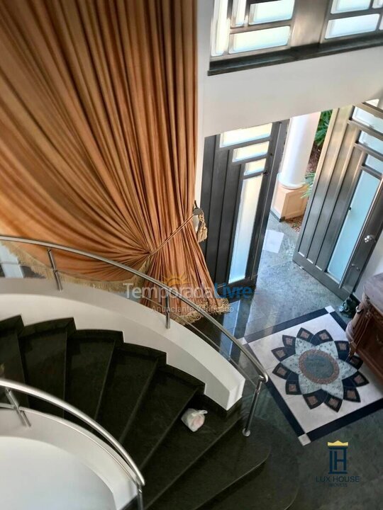 Casa para aluguel de temporada em Florianopolis (Jurerê Internacional)