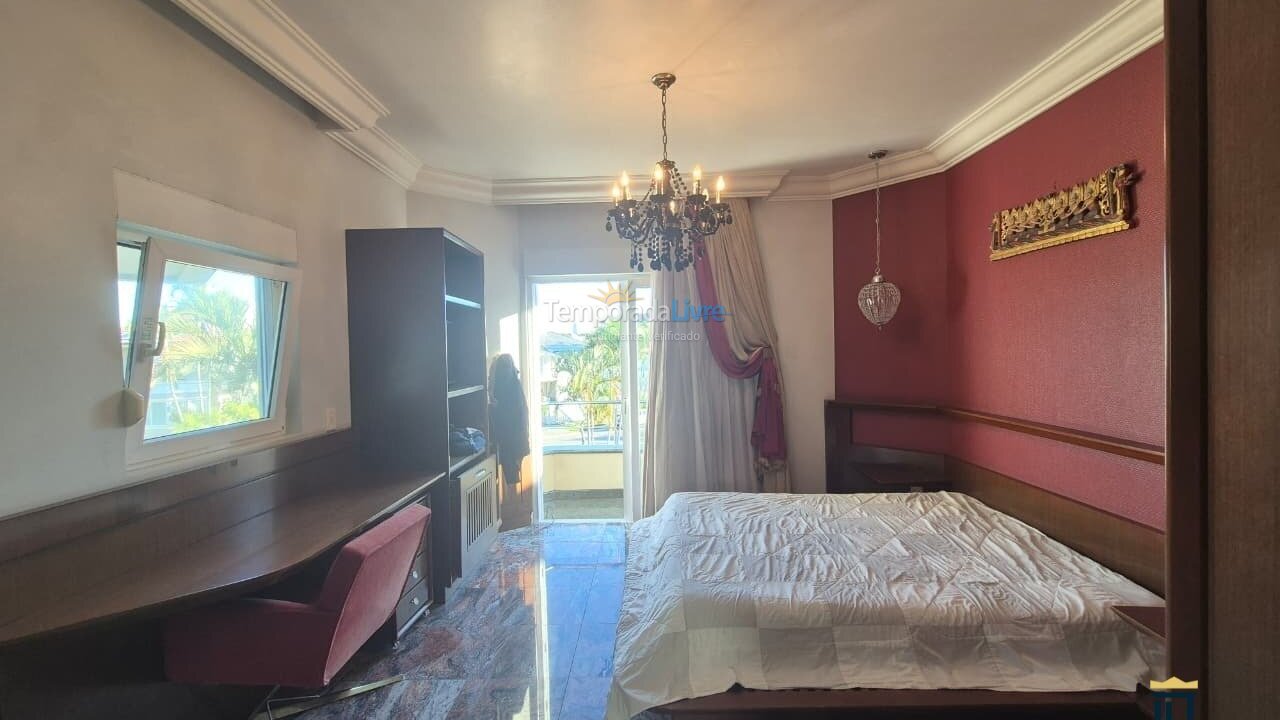 Casa para aluguel de temporada em Florianopolis (Jurerê Internacional)