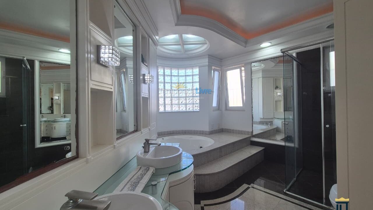 Casa para aluguel de temporada em Florianopolis (Jurerê Internacional)
