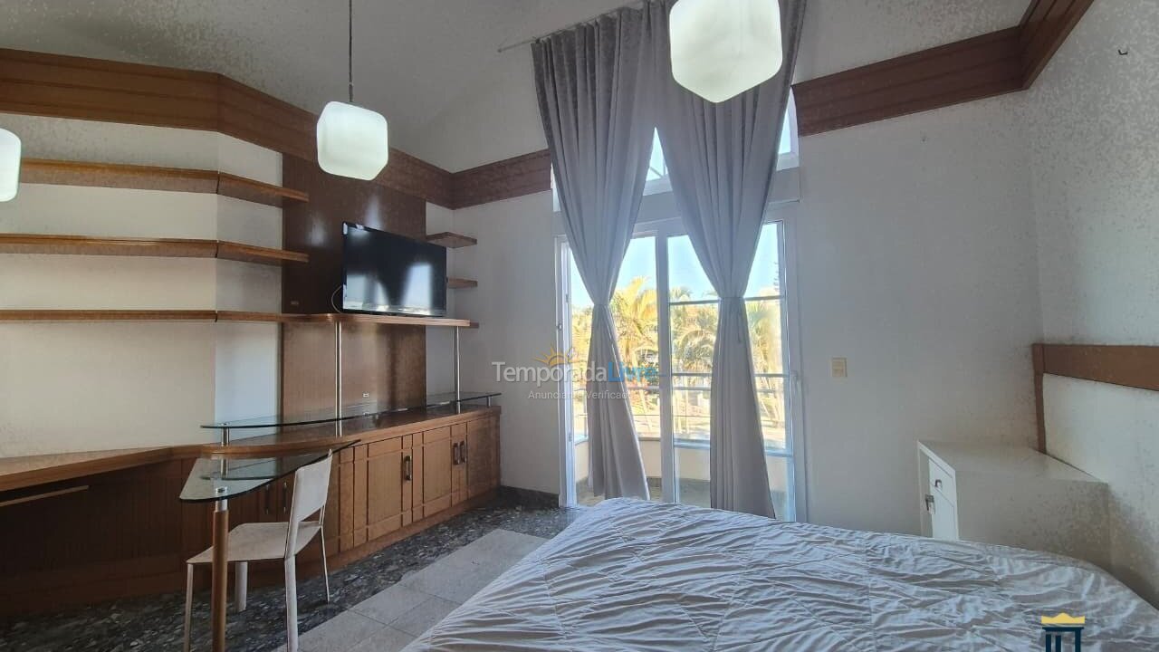 Casa para aluguel de temporada em Florianopolis (Jurerê Internacional)