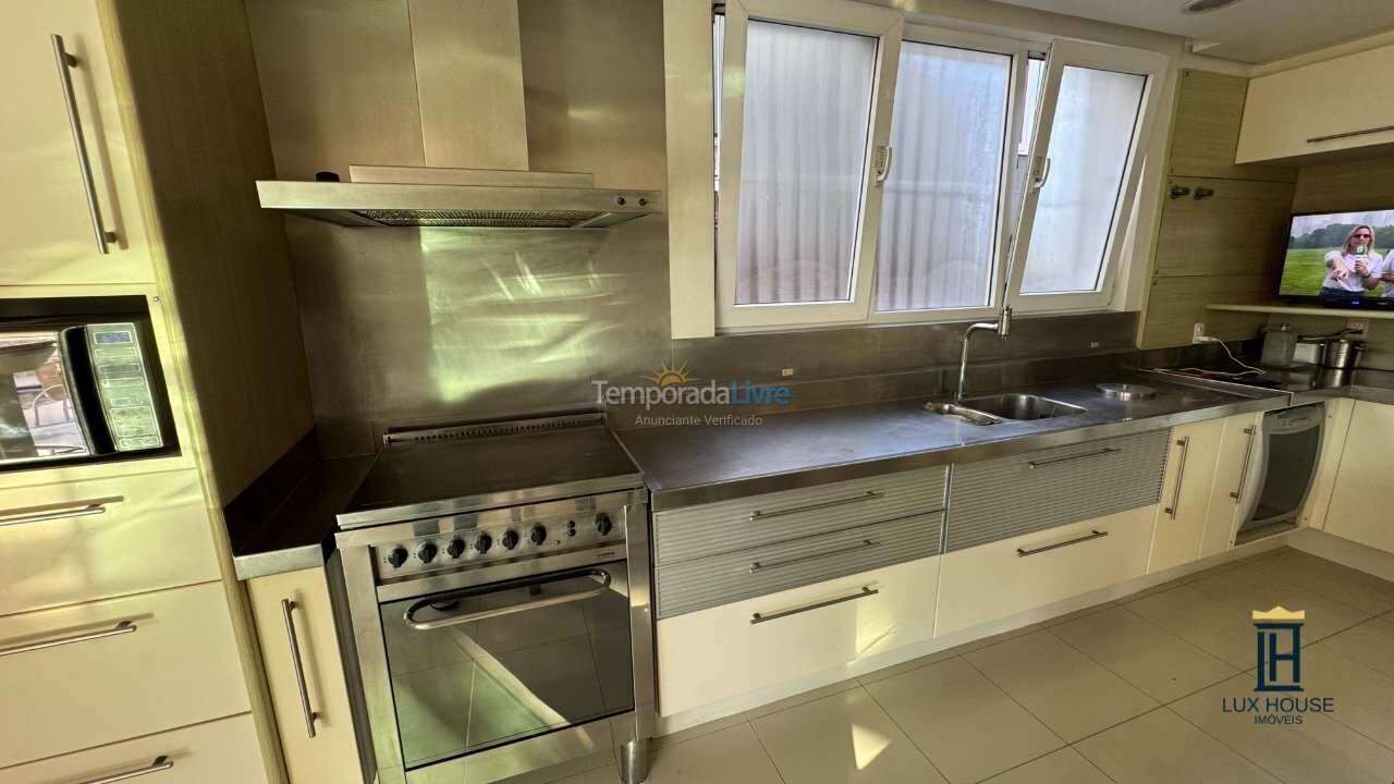 Casa para aluguel de temporada em Florianopolis (Jurerê Internacional)