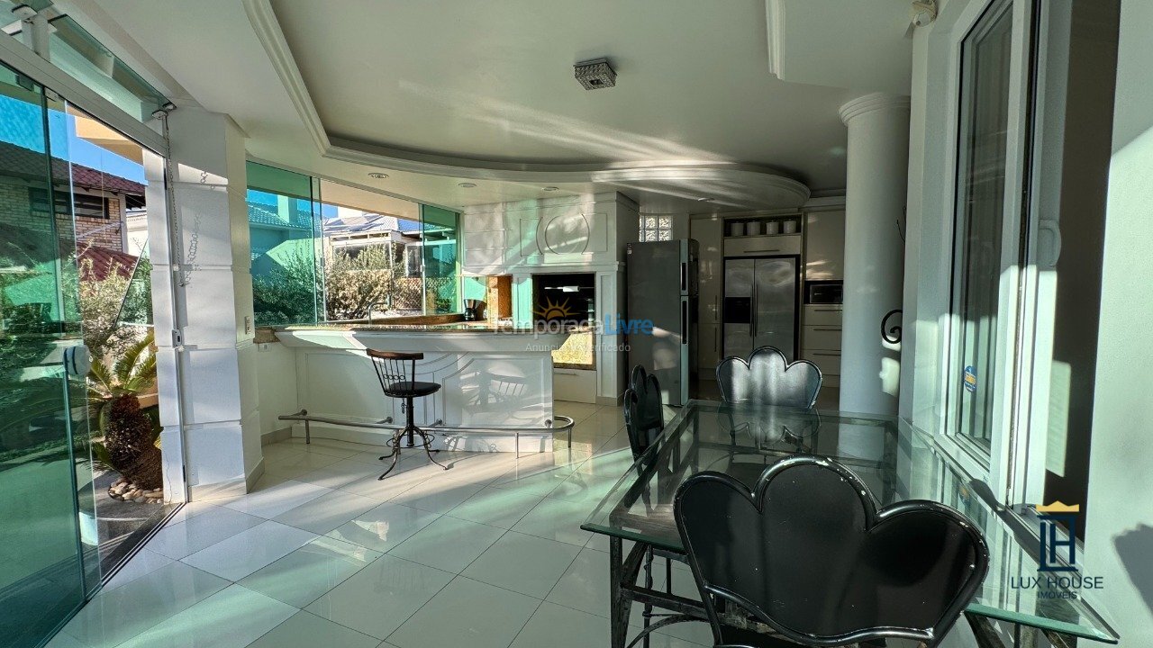 Casa para aluguel de temporada em Florianopolis (Jurerê Internacional)
