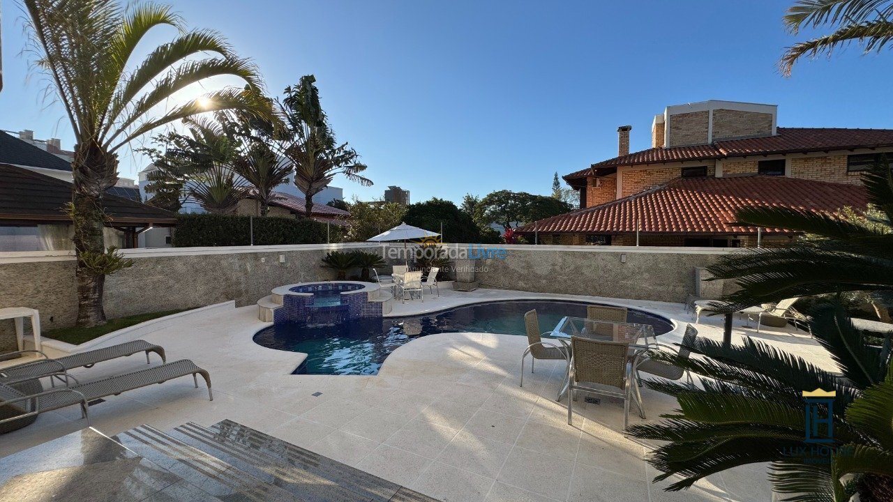Casa para aluguel de temporada em Florianopolis (Jurerê Internacional)
