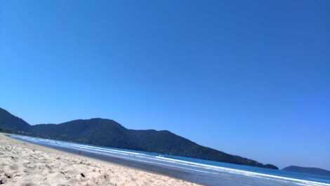 Cómodo apartamento cerca de las playas de Sapê y Maranduba.