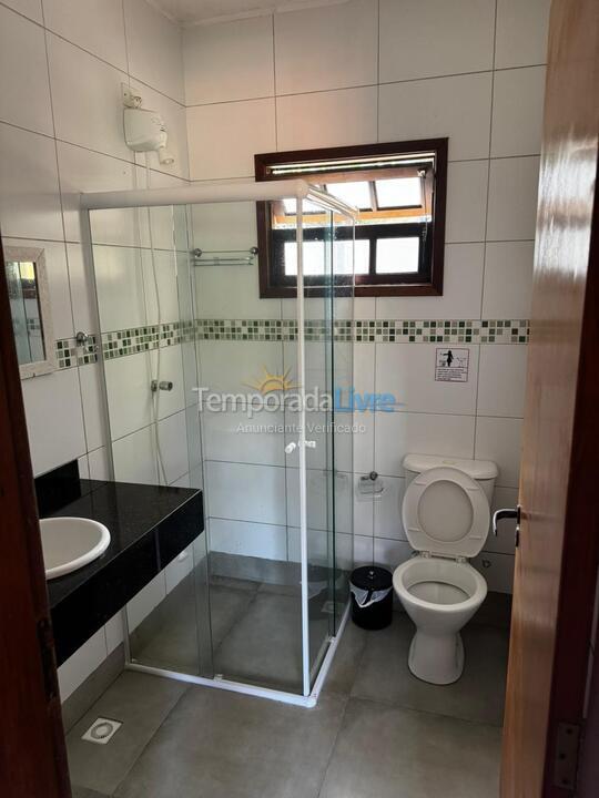 Casa para alquiler de vacaciones em Ubatuba (Praia Vermelha do Centro)