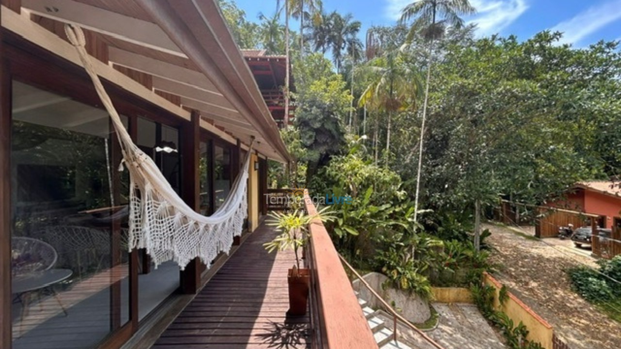 Casa para alquiler de vacaciones em Ubatuba (Praia Vermelha do Centro)