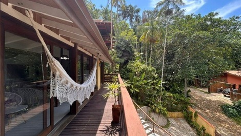Casa junto al mar en Ubatuba-SP