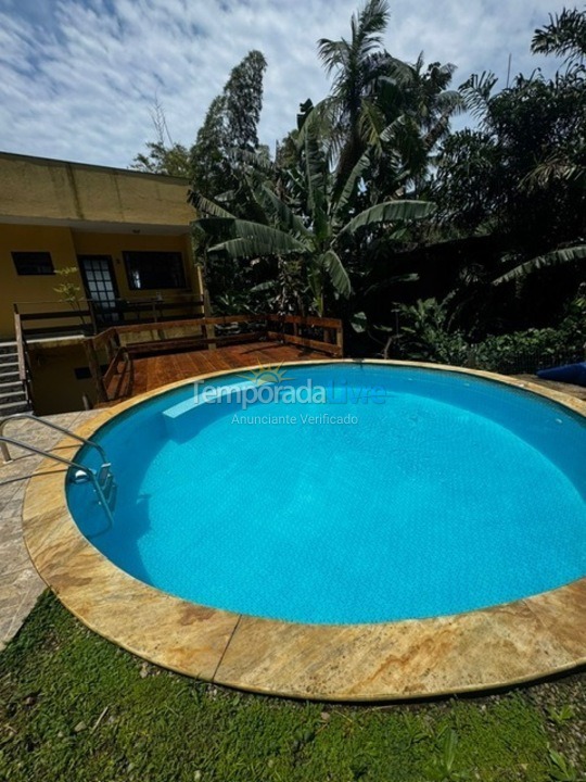 Casa para alquiler de vacaciones em Ubatuba (Praia Vermelha do Centro)