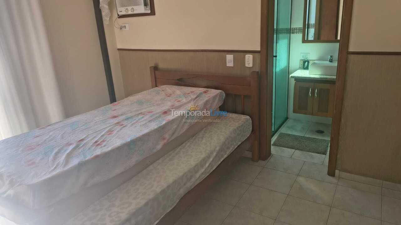 Casa para aluguel de temporada em Guarujá (Praia do Pernambuco)