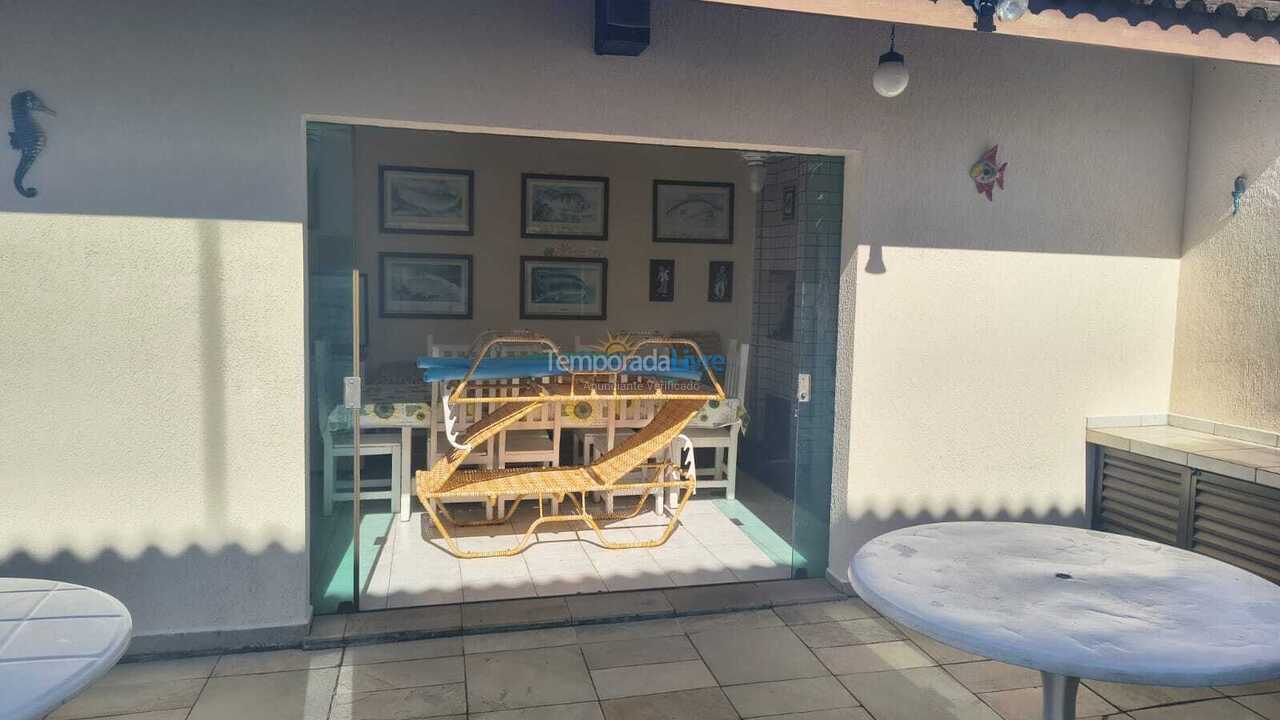 Casa para aluguel de temporada em Guarujá (Praia do Pernambuco)