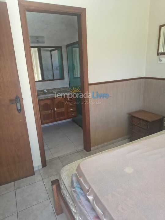Casa para aluguel de temporada em Guarujá (Praia do Pernambuco)