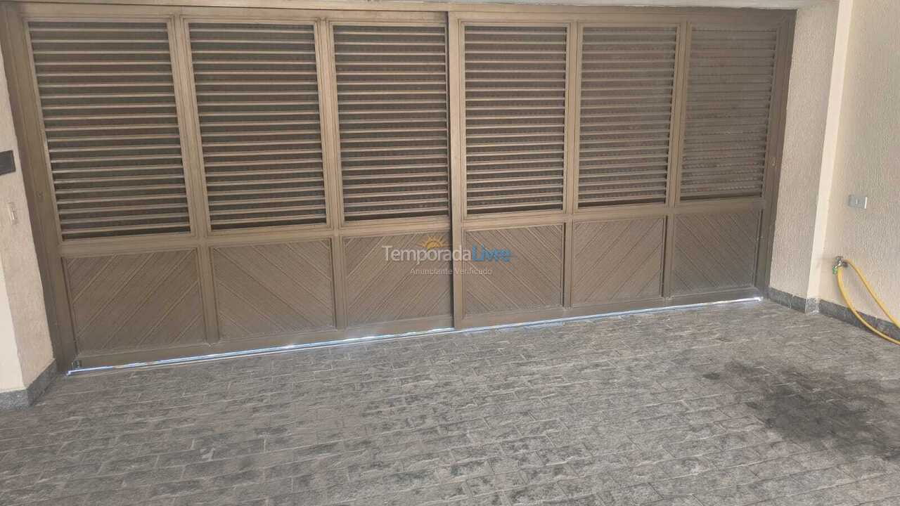 Casa para aluguel de temporada em Guarujá (Praia do Pernambuco)