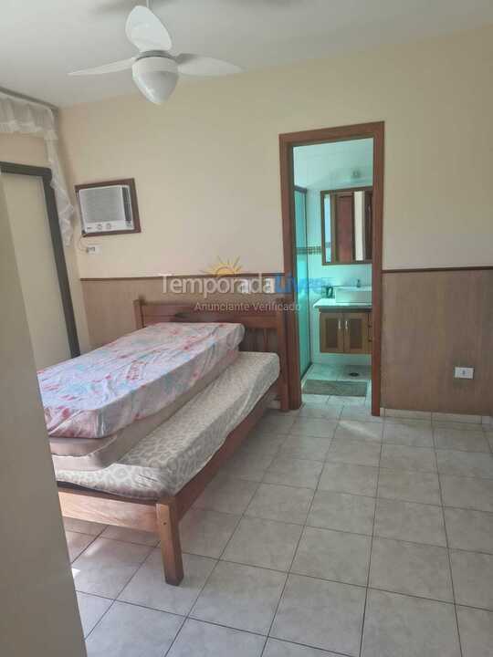 Casa para aluguel de temporada em Guarujá (Praia do Pernambuco)