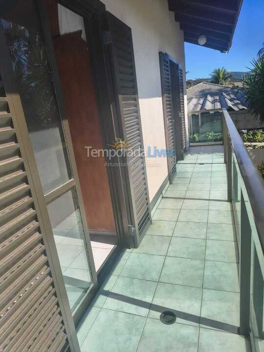 Casa para aluguel de temporada em Guarujá (Praia do Pernambuco)