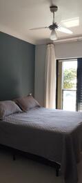 Beachfront house with 4 suites on Mariscal Beach.