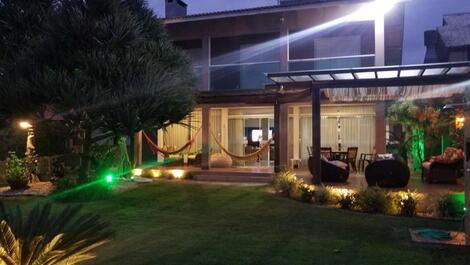 Beachfront house with 4 suites on Mariscal Beach.