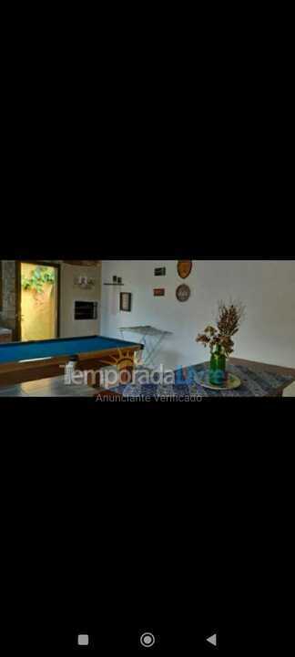 Casa para aluguel de temporada em Balneário Arroio do Silva (Golfinhos)