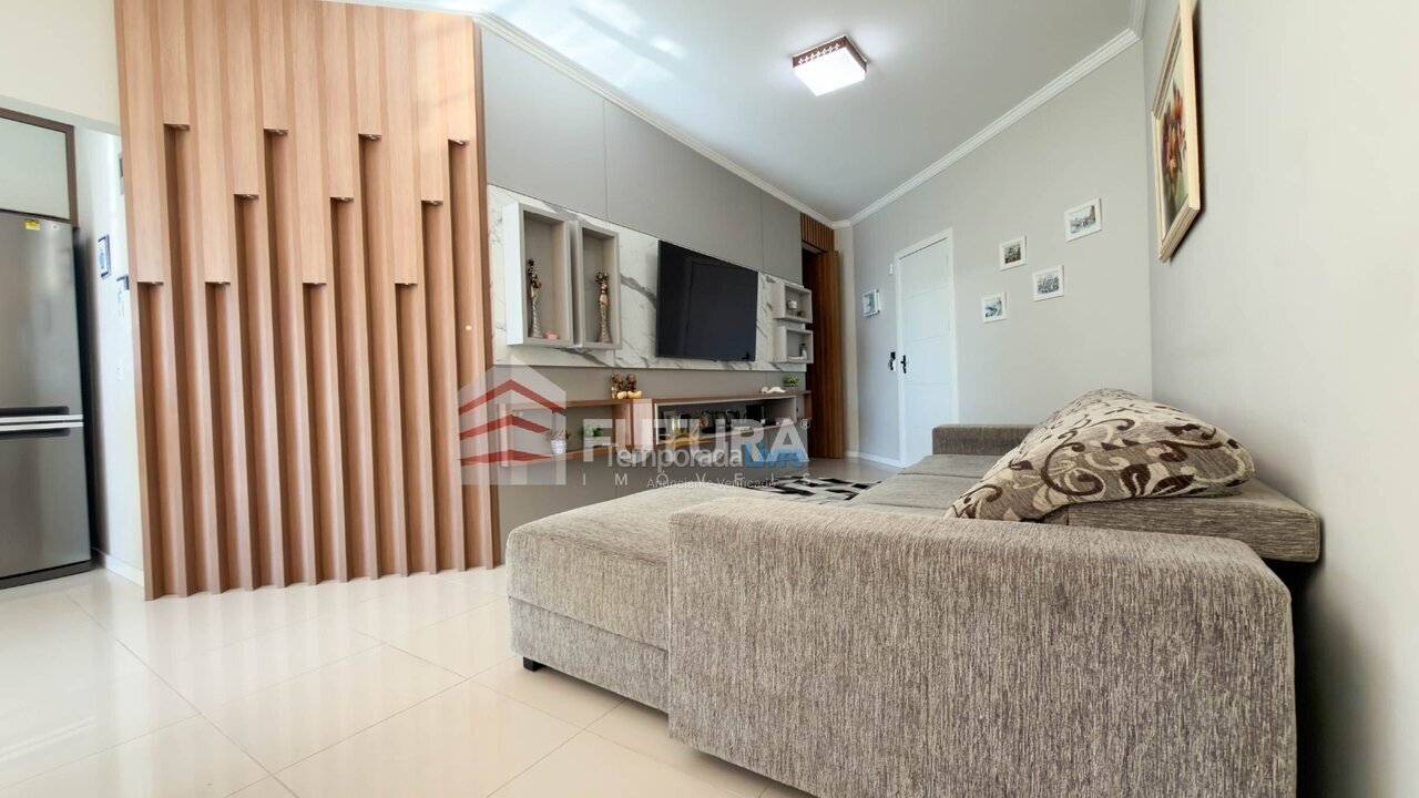 Apartamento para aluguel de temporada em Bombinhas (Praia de Bombas)