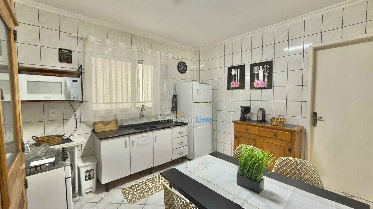 Apartamento para aluguel de temporada em Balneário Camboriú (Praia Central)
