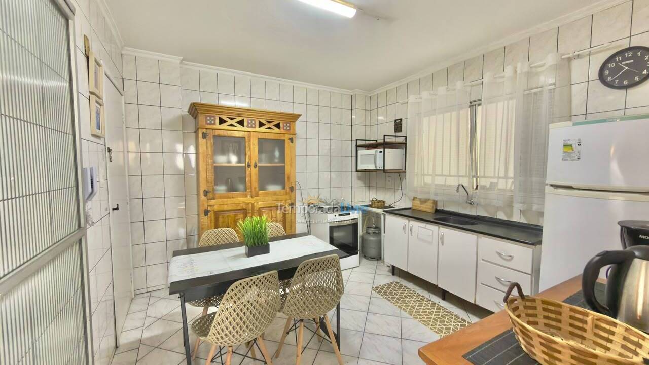 Apartamento para aluguel de temporada em Balneário Camboriú (Praia Central)