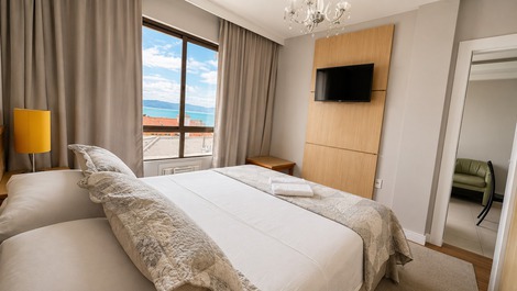 Beautiful 2-bedroom apartment with ocean views in Canasvieiras.