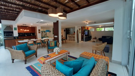 Casa em Condomínio resort de Juquehy.