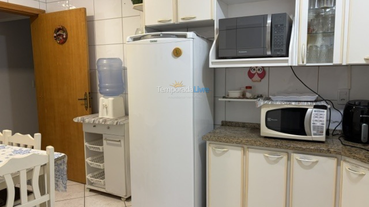 Apartamento para alquiler de vacaciones em Itapema (Meia Praia)