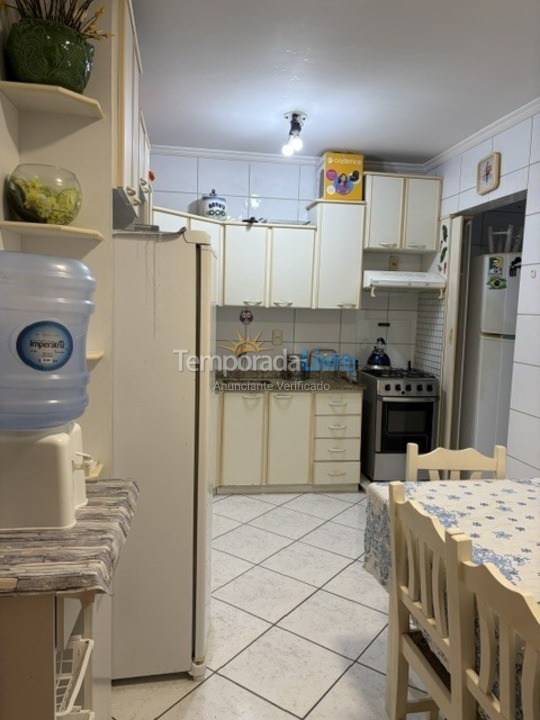 Apartamento para alquiler de vacaciones em Itapema (Meia Praia)