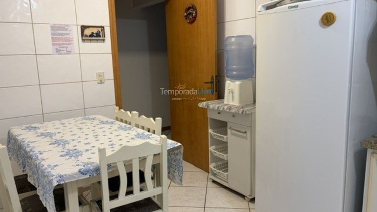 Apartamento para alquiler de vacaciones em Itapema (Meia Praia)