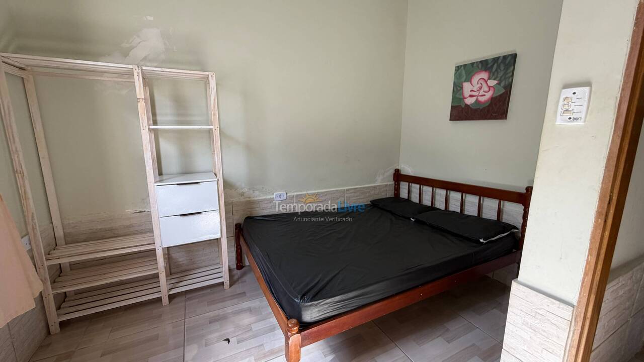 Casa para aluguel de temporada em Ubatuba (Jardim Carolina)