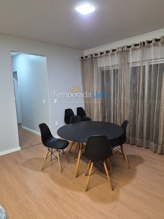 Apartamento para aluguel de temporada em São Francisco do Sul (Ubatuba)