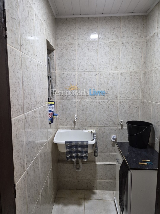 Apartamento para aluguel de temporada em São Francisco do Sul (Ubatuba)