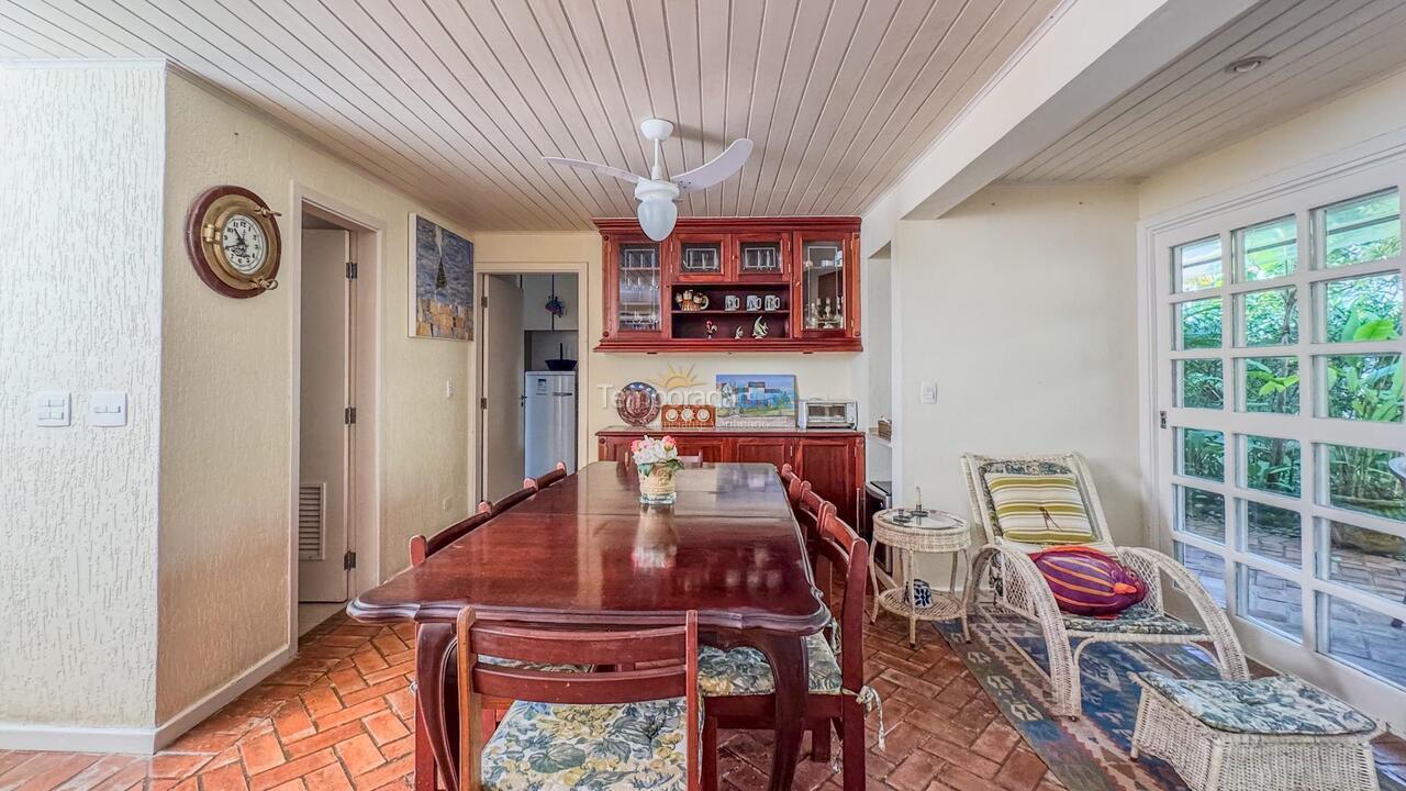 House for vacation rental in São Sebastião (Praia da Baleia)
