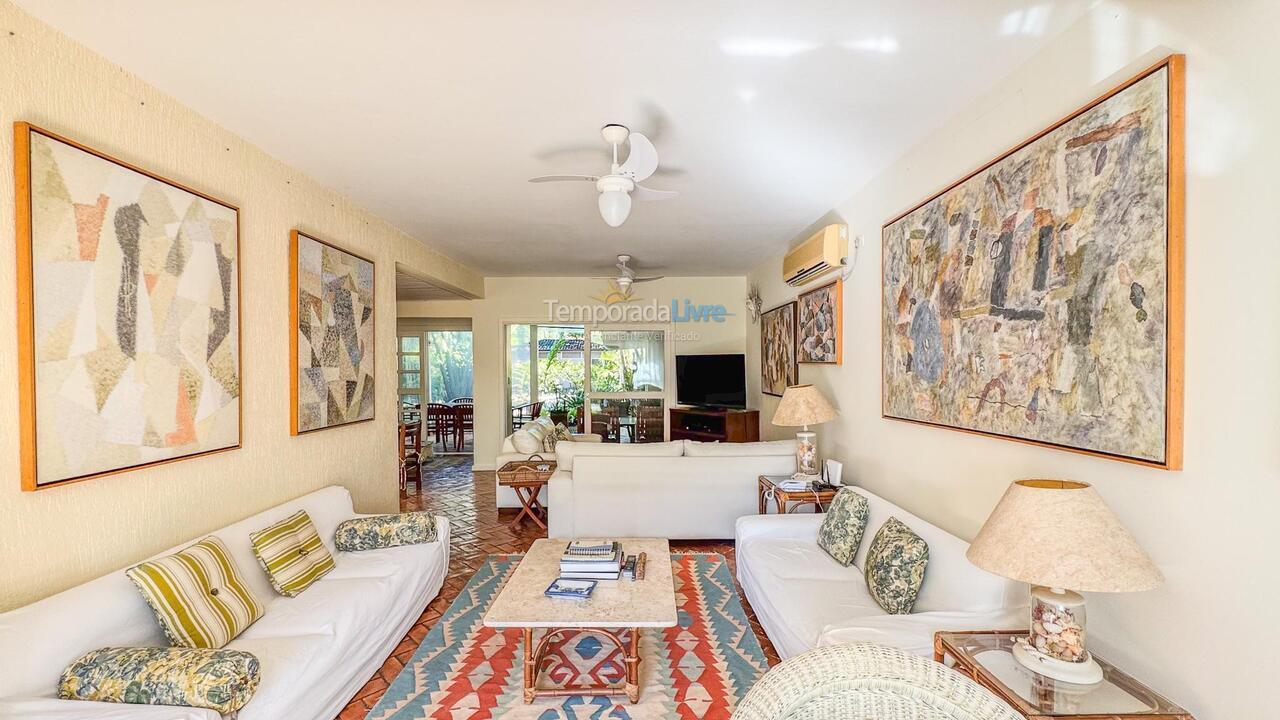 House for vacation rental in São Sebastião (Praia da Baleia)
