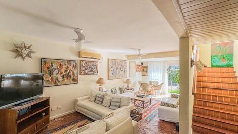 House for rent in São Sebastião - Praia da Baleia