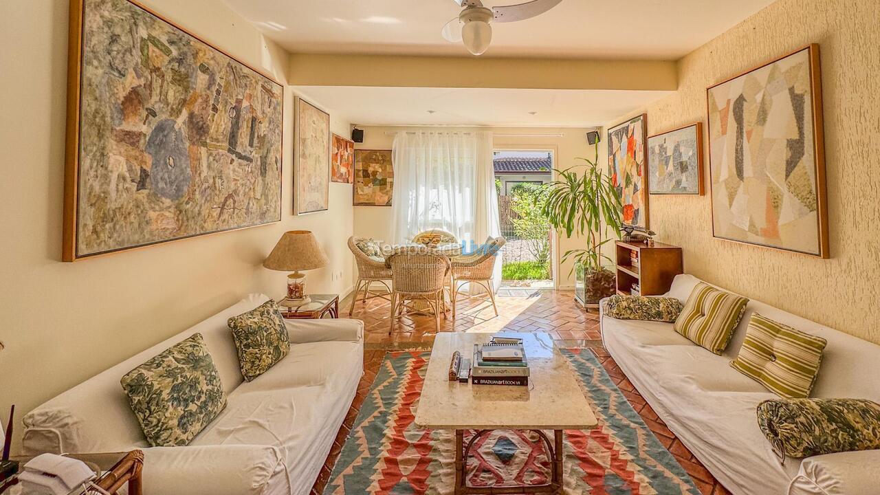 House for vacation rental in São Sebastião (Praia da Baleia)