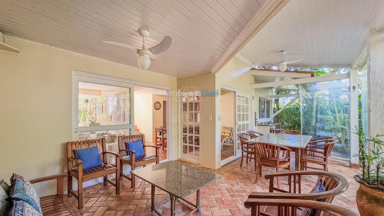 House for vacation rental in São Sebastião (Praia da Baleia)
