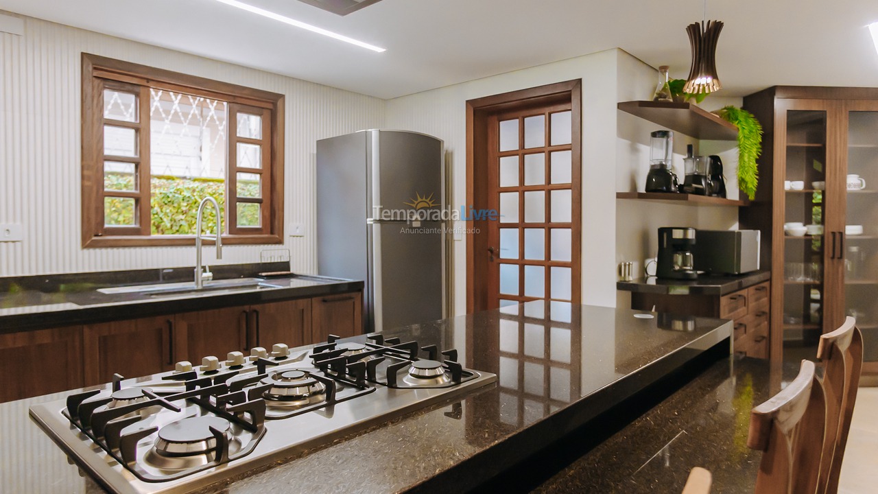 Casa para alquiler de vacaciones em São Sebastião (Juquehy)