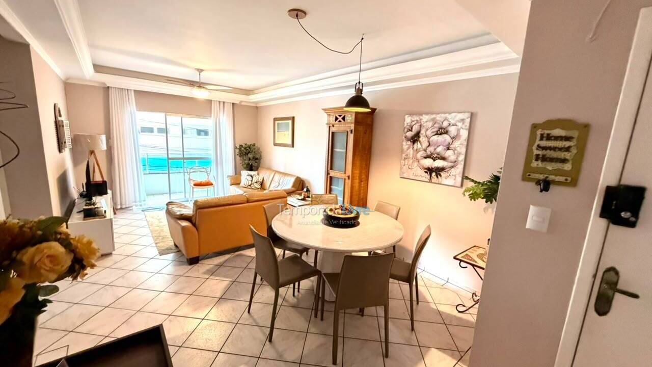 Apartamento para aluguel de temporada em Balneário Camboriú (Praia Central)