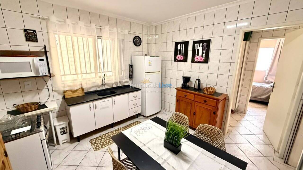 Apartamento para aluguel de temporada em Balneário Camboriú (Praia Central)