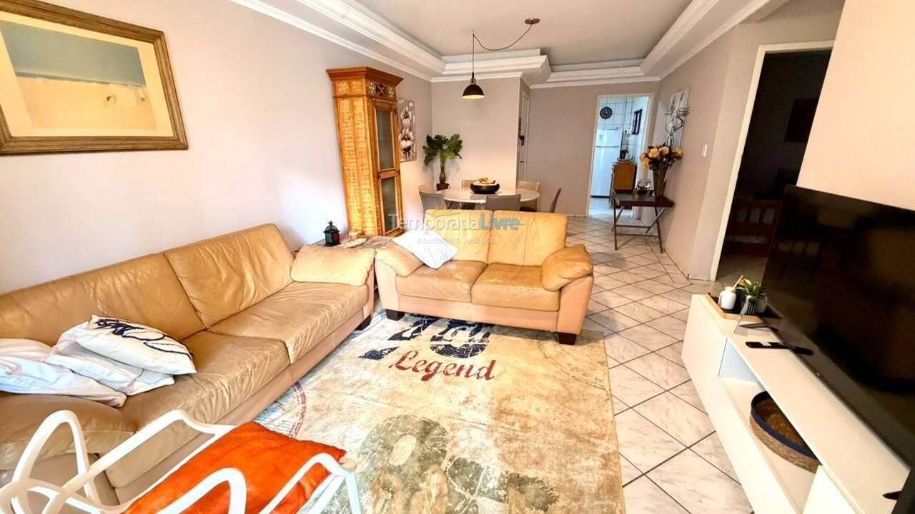 Apartamento para aluguel de temporada em Balneário Camboriú (Praia Central)